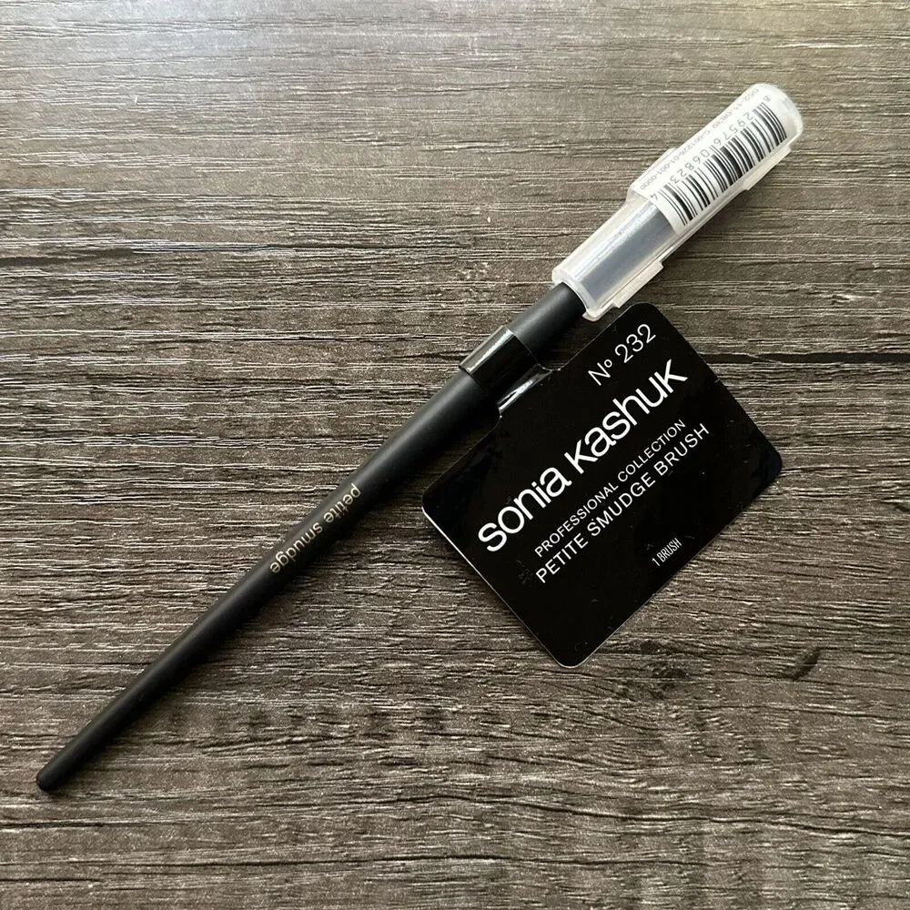 Sonia Kashuk Professional Collection Petite Smudge‎ Brush Nº 232